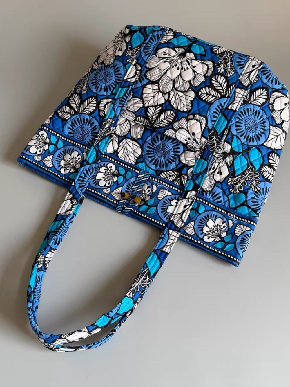Vera Bradley Blue Bayou Bucket Tote Bag NEW with Tags - Picture 2 of 7